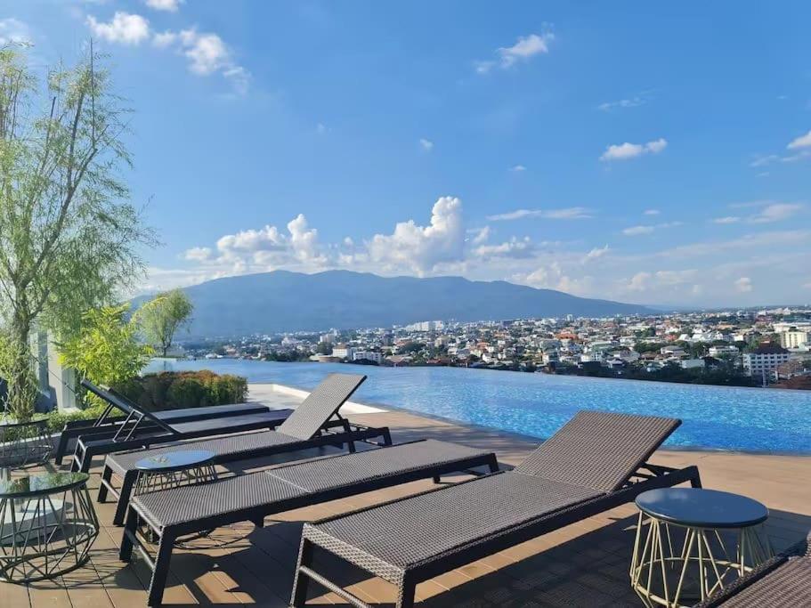 Astra Sky River无边泳池奢华温馨97㎡大三卧山景套房 Appartement Chiang Mai Buitenkant foto